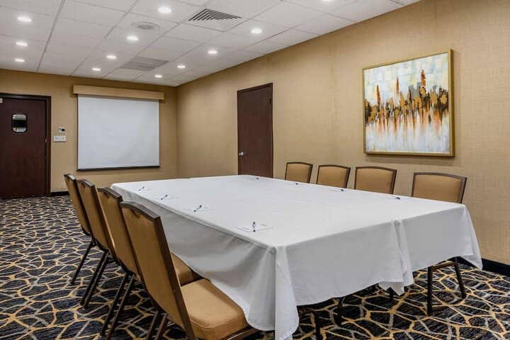 Meeting facility